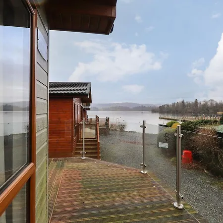 Lakeshore Windermere